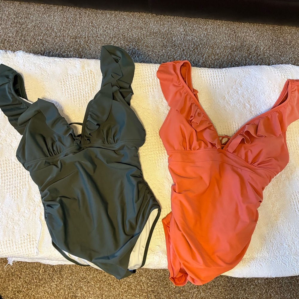 Cupshe Plunging Tummy Control SwimSuits (Set of 2)